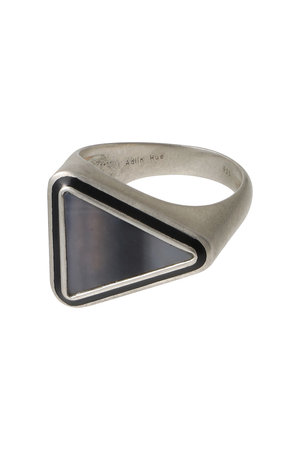 アドリン ヒュー/Adlin HueのAgate Mibu Black リング(150400/150401)