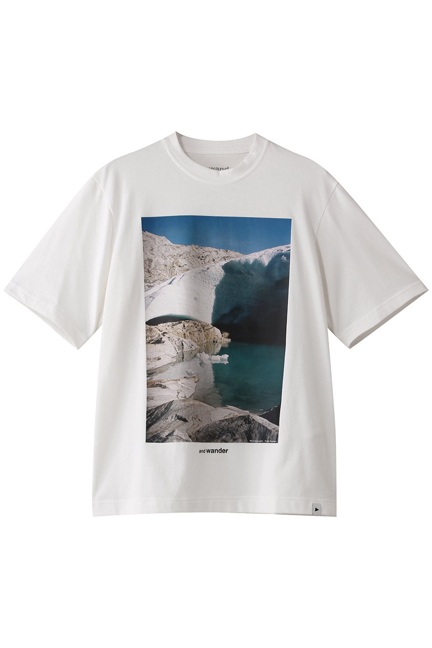 アンドワンダー/and wanderの【UNISEX】gracier printed ショートスリーブTシャツ(ホワイト/5745184113)