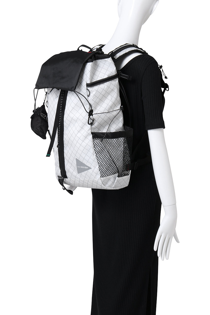 アンドワンダー and wander バックパック 40L backpack white
