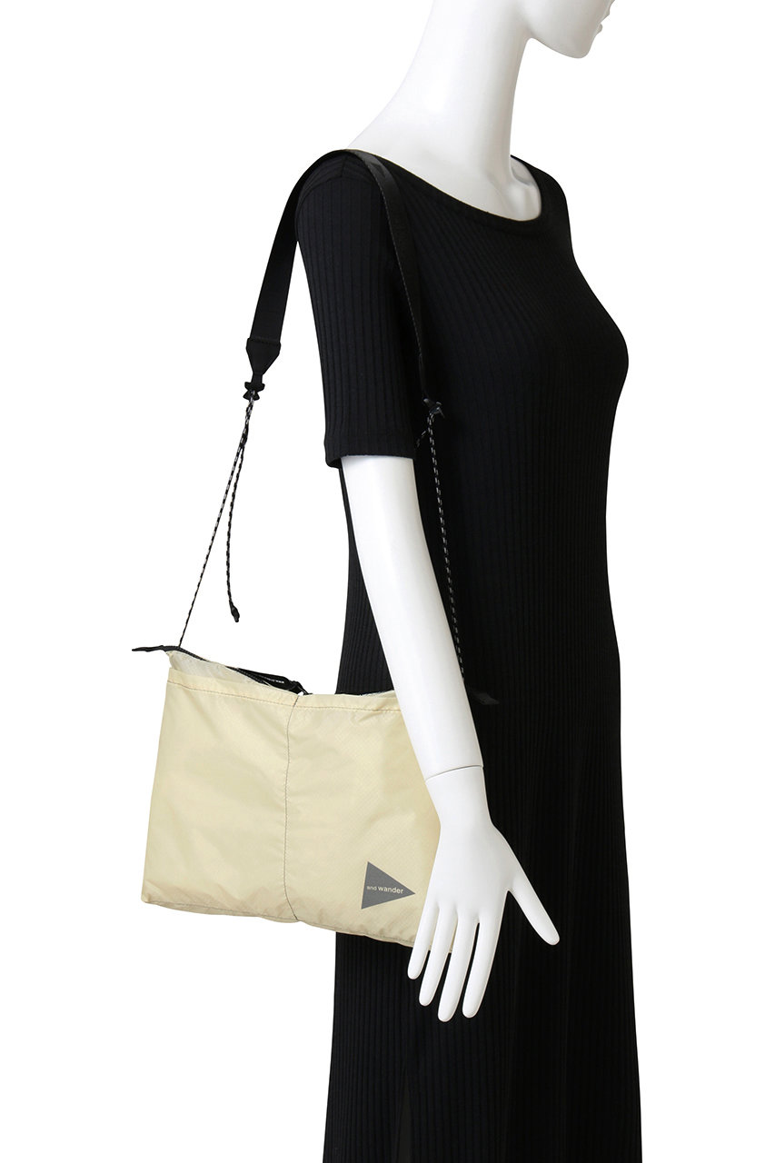 and wander(アンドワンダー)｜【UNISEX】sil サコッシュ/オフホワイト