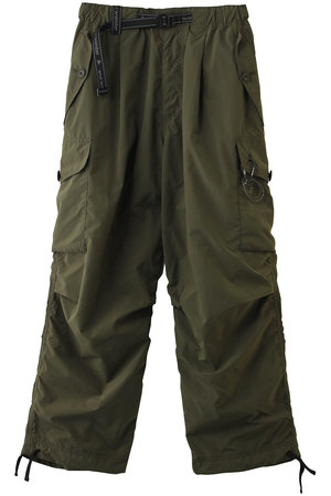 アンドワンダー/and wanderの【MEN】オーバーサイズ カーゴ パンツ(110600/110605)