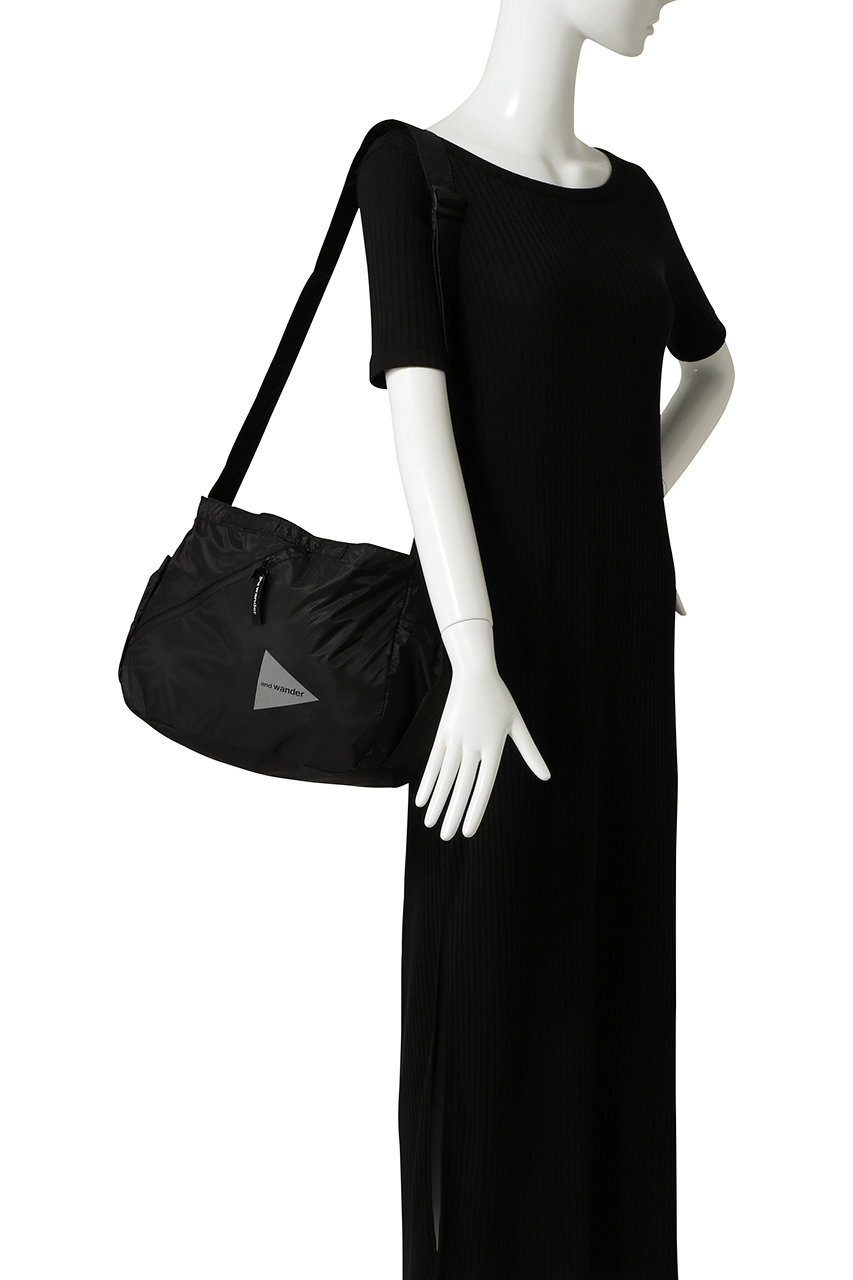 and wander(アンドワンダー)｜【UNISEX】sil ショルダーバッグ