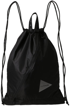 アンドワンダー/and wanderの【UNISEX】crispy リップ ドローストリング バッグ(120100/120104)