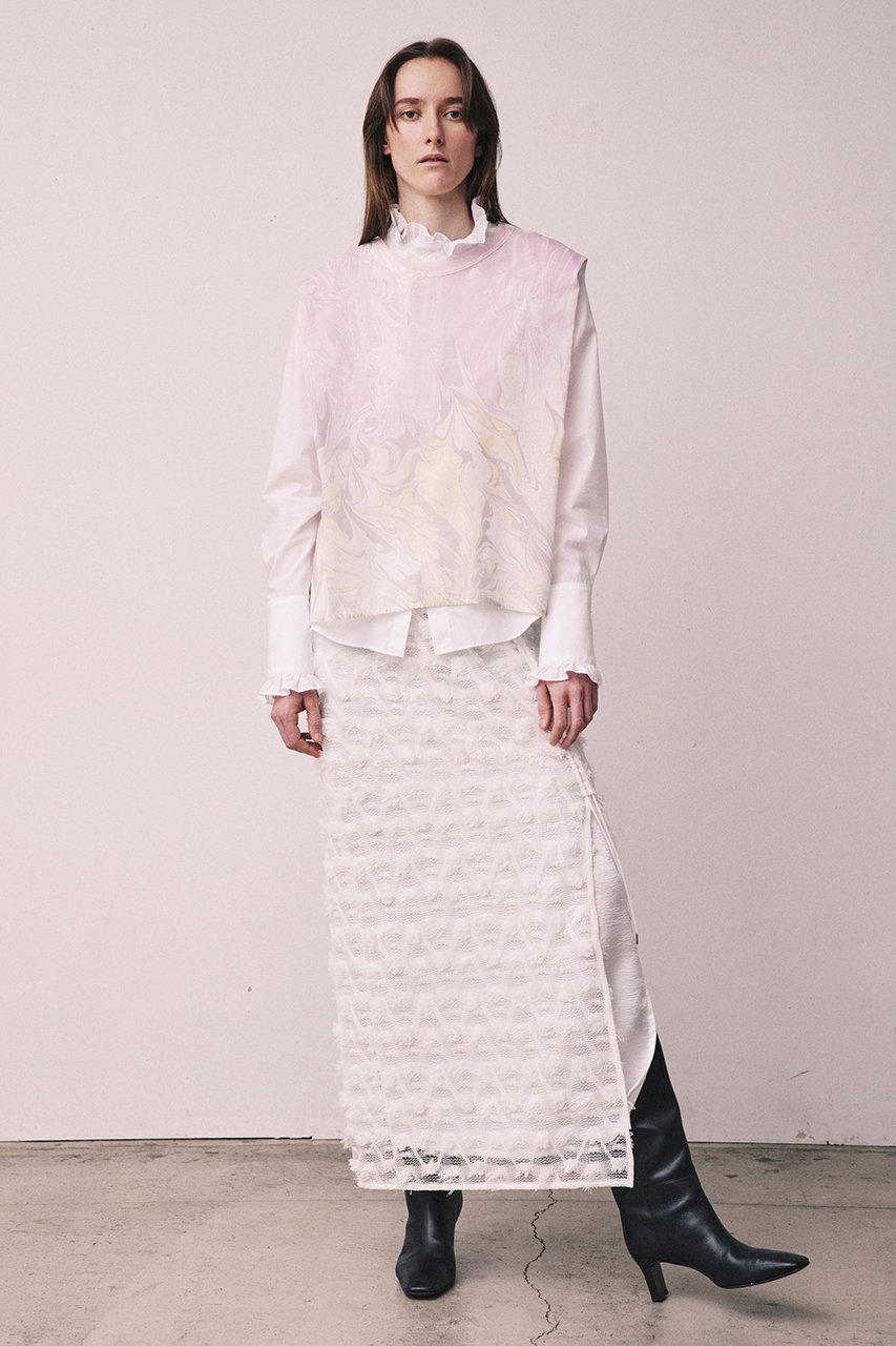 新品 Bonpoint フリル付きホワイトシャツ 12A 新品 Bonpoint フリル付きホワイトシャツ 12A 新品 Bonpoint フリル