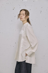 LOKITHO｜ロキトのブラウス・シャツ通販｜ELLE SHOP (エル・ショップ)