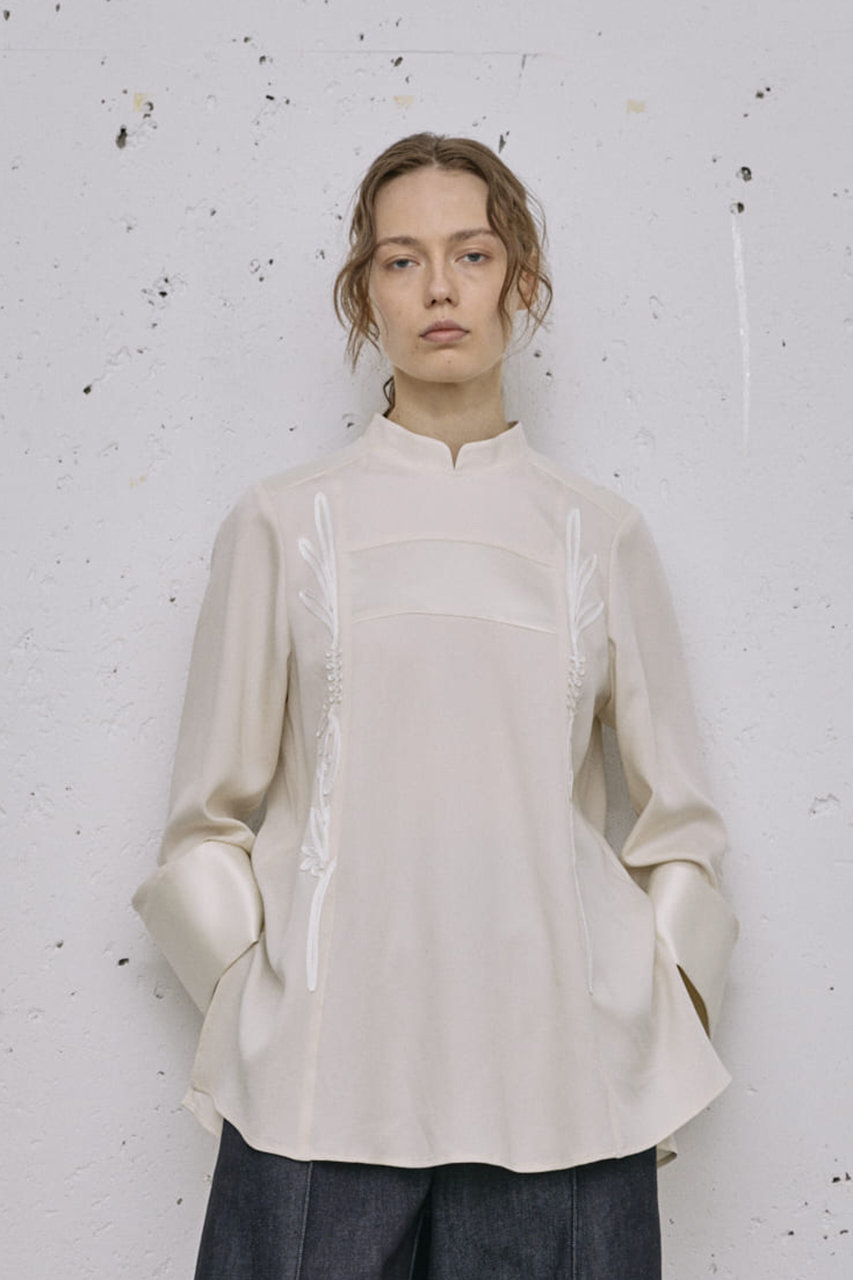 LOKITHO(ロキト)｜コード エンブロイダリー トップス/ホワイト の通販