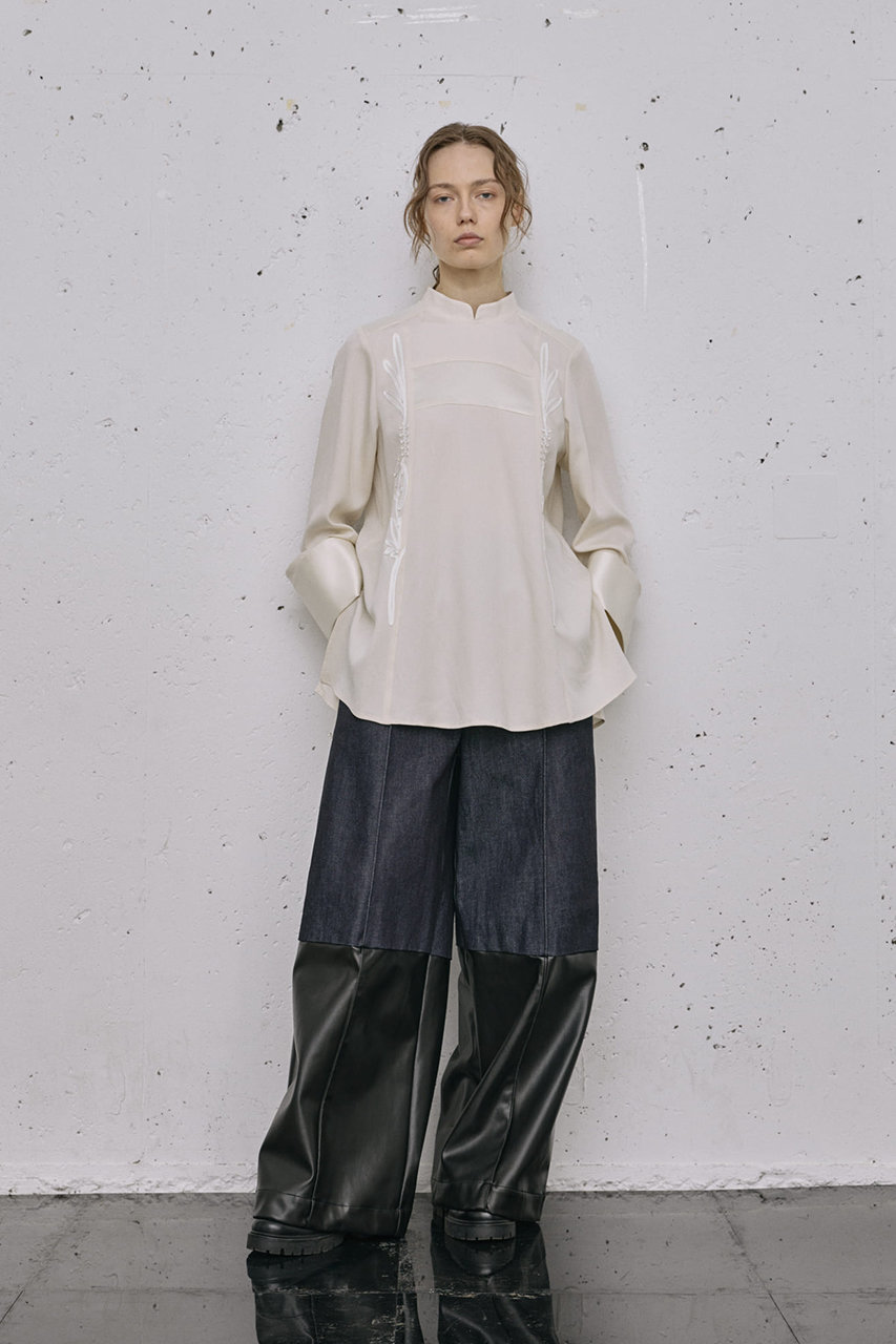 LOKITHO(ロキト)｜コード エンブロイダリー トップス/ホワイト の通販