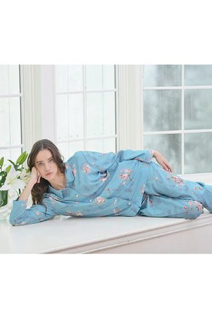 イクコ/IKUKOのダブルガーゼ花柄プリント襟付き長袖パジャマ(111000/111001)