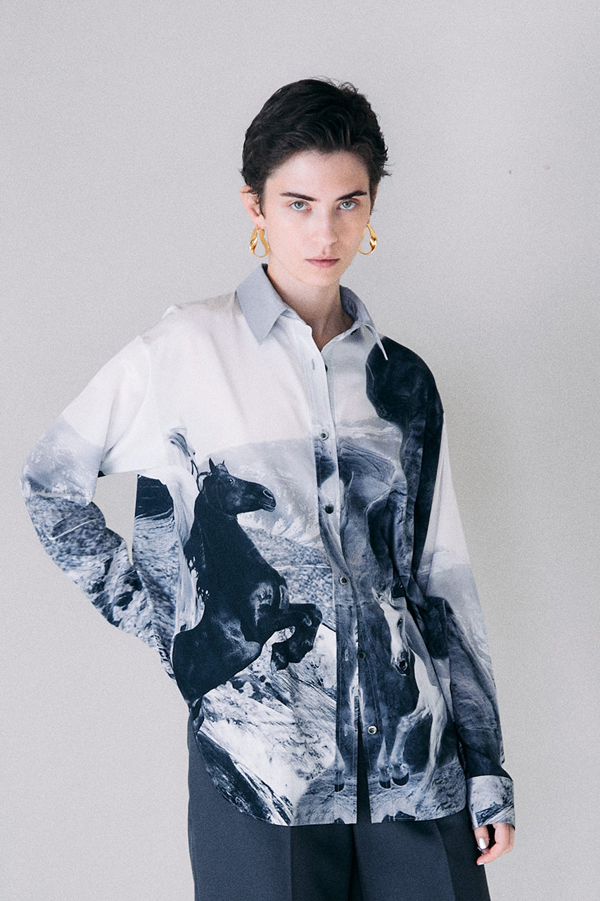 ホースプリントオーバーシャツ / Horse Printed Over Shirt