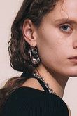 プラチナコーティングロゴプレートツイストピアス/Platinum Coated Logo Plate Twisted Earrings