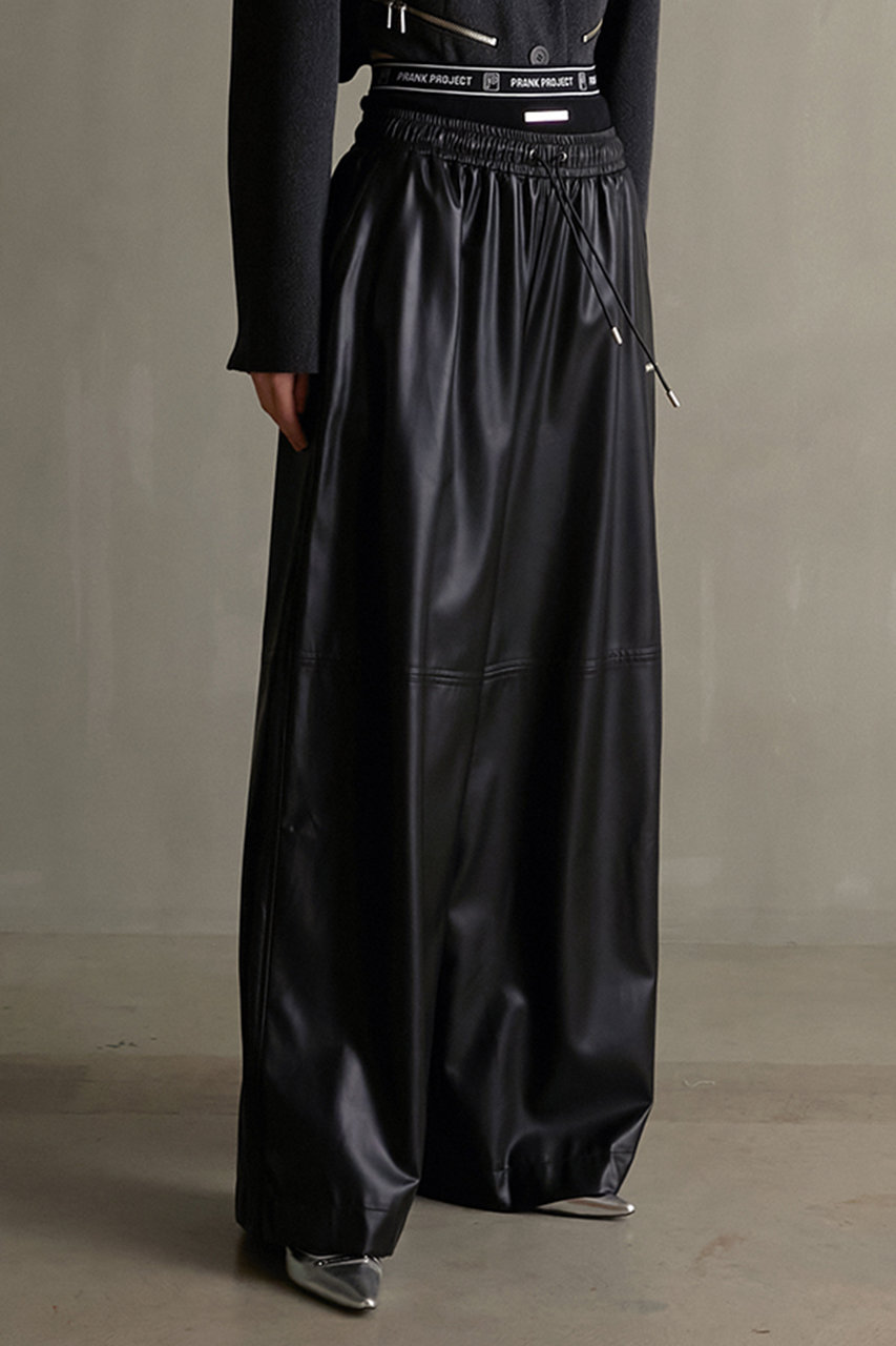 フェイクレザーボリュームワイドパンツ / Synthetic Leather Voluminous Wide Pants