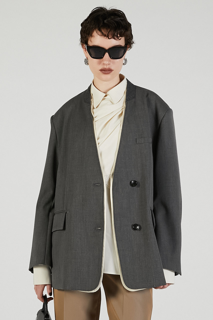 【美品】完売品✨️ノーブル ナローピークドジャケット ゆったり シワになりにくい》サマ美え リラックスノーカラージャケット CROSS