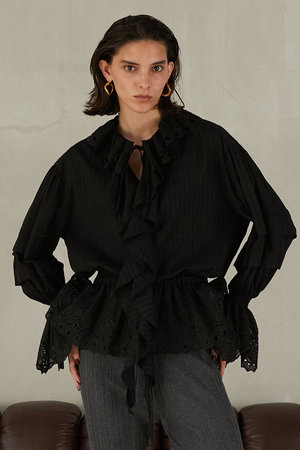 プランク プロジェクト/PRANK PROJECTのエンブロイダリーラッフルブラウス(110400/110403)