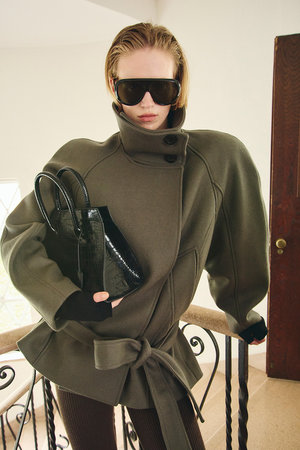 プランク プロジェクト/PRANK PROJECTの【予約販売】ローウエステッドハイネックウールミドルコート / Low-Waisted High-Neck Wool Middle Coat(110900/110902)