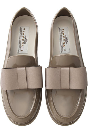 テンパレイト/TEMPERATEのDECO フラットベルトリボン ローファー(レイン対応)(130600/130601)