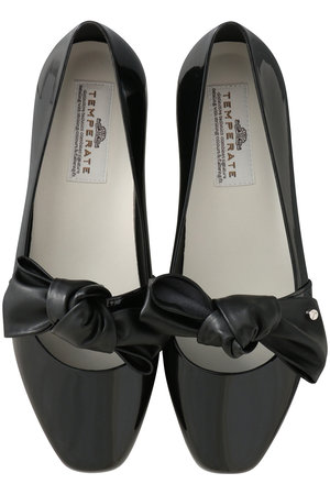 テンパレイト/TEMPERATEのELSIE スクエアトゥ リボンパンプス(レイン対応)(130600/130601)