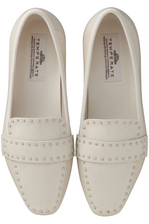 テンパレイト/TEMPERATEのSLOAN シルバースタッズ スリッポン(レイン対応)(130600/130601)