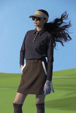 ティー エム ジー/TMGの金ボタンプルオーバーシャツ