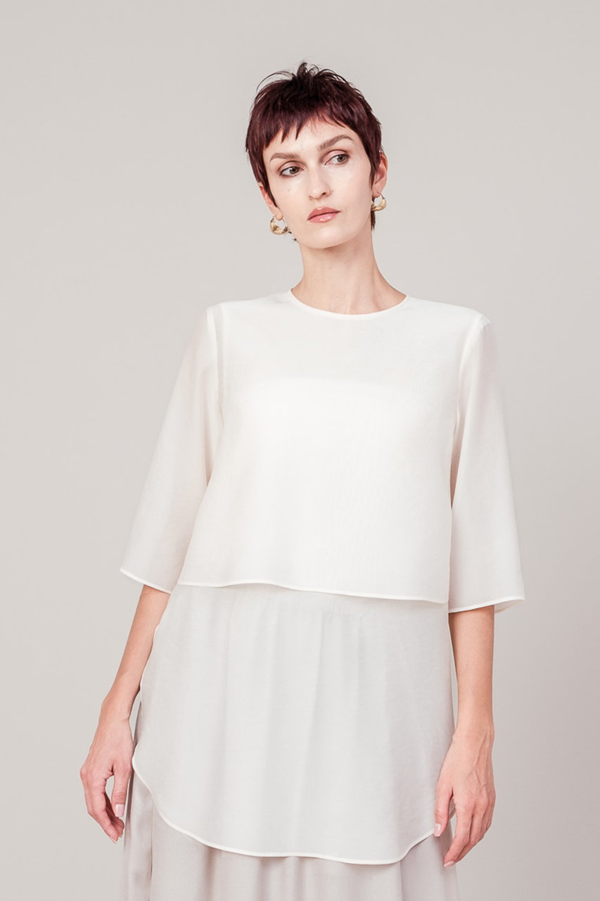 DOMELLE ドメル ブラウス アイボリー サイズ:9(FREE) / ラッフルスリーブ ブラウス / RUFFLE SLEEVE BLOUSE プルオーバー クルーネック 長袖 フリル / トップス シャツ カットソー【レディース】【中古】 DOMELLE ドメル ブラウス アイボリー サイズ:9(FREE) / ラッフル