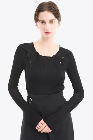 ミューラル/MURRALのTwist トップス(110100/110103)