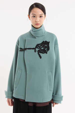 ミューラル/MURRALのTrillium  エンブロイダリー  ウールコート(110900/110902)