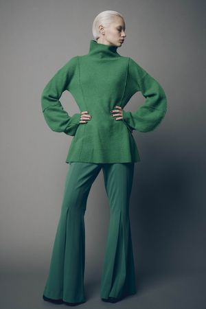 コクーンスリーブタートルネックニット