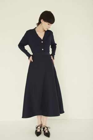 エムダブリュー/MWのサテンボリューム スカート(110700/110702)