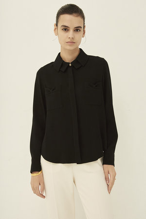 エムダブリュー/MWのバックサテン ダブルカラービジューボタンブラウス(110400/110403)