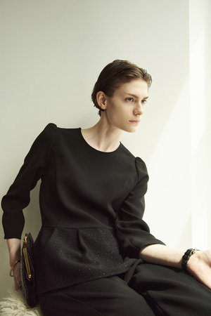 エムダブリュー/MWのトリアセテート(H) VIRGIN WOOLペプラムブラウス(110400/110403)