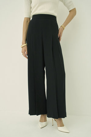 エムダブリュー/MWのバックサテン Wタックパンツ(110600/110601)