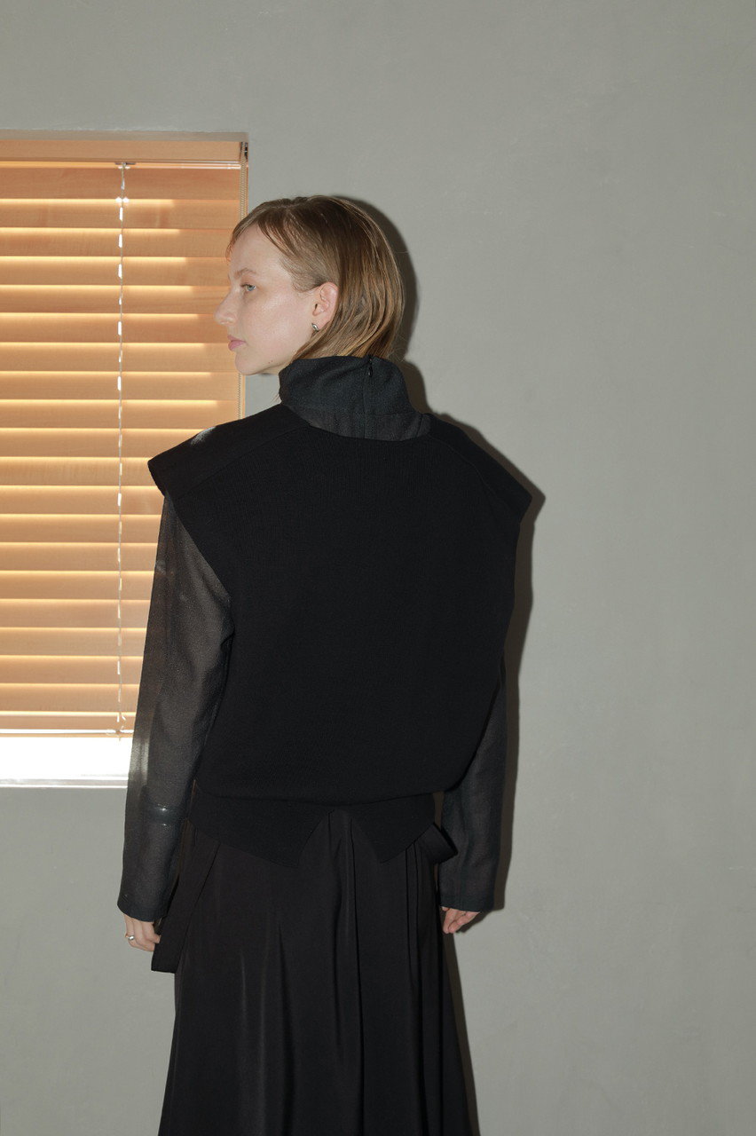MANOF（マノフ）の「ARM SHAPE KNIT TOPS（ニット/セーター
