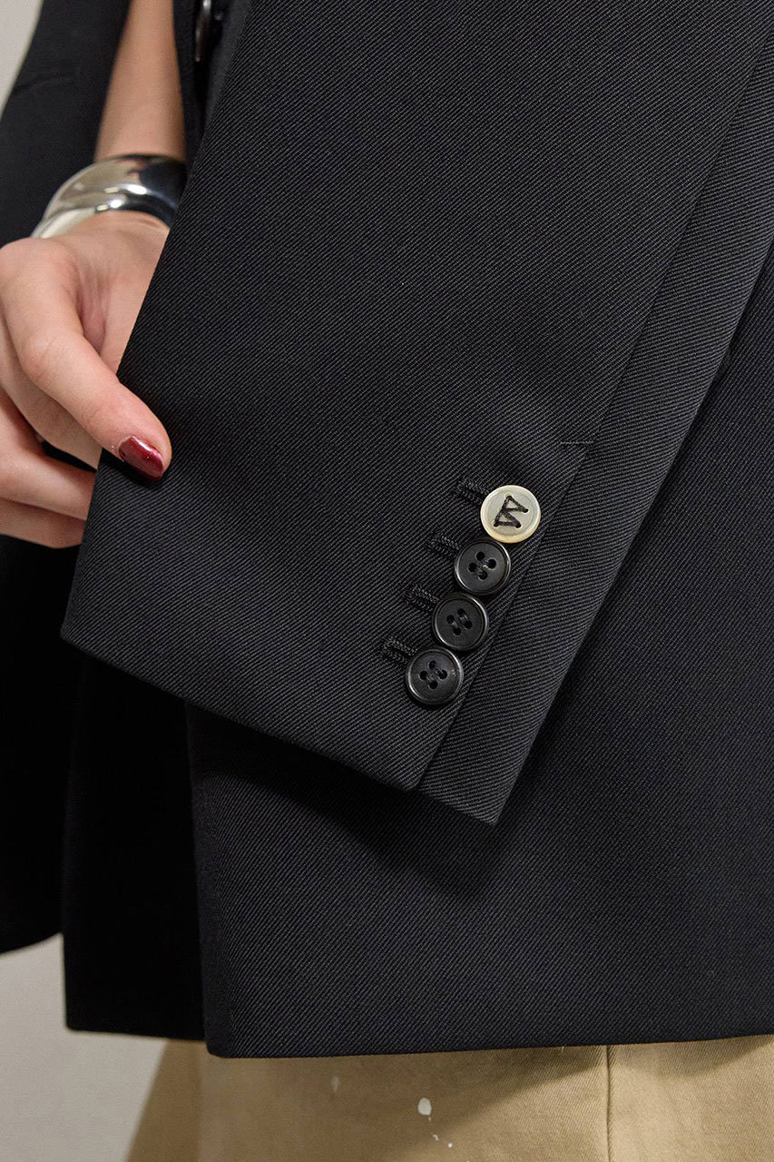 CARLA ブラックフリル襟 ダブルブレストジャケット 卸売 通販ファッション - CARLA ブラックフリル襟 ダブルブレスト