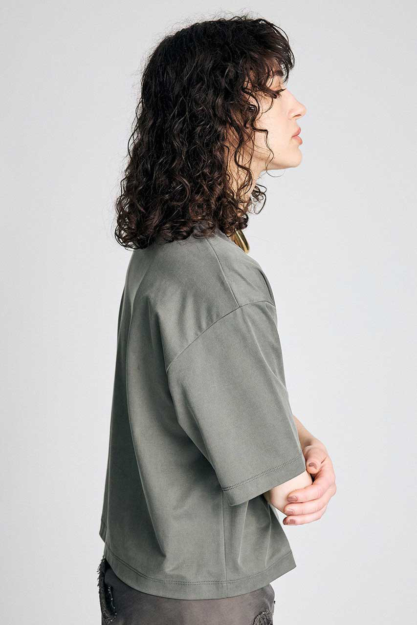 BRILL(ブリル)｜【予約販売】バックサテンTシャツ/カーキ の通販