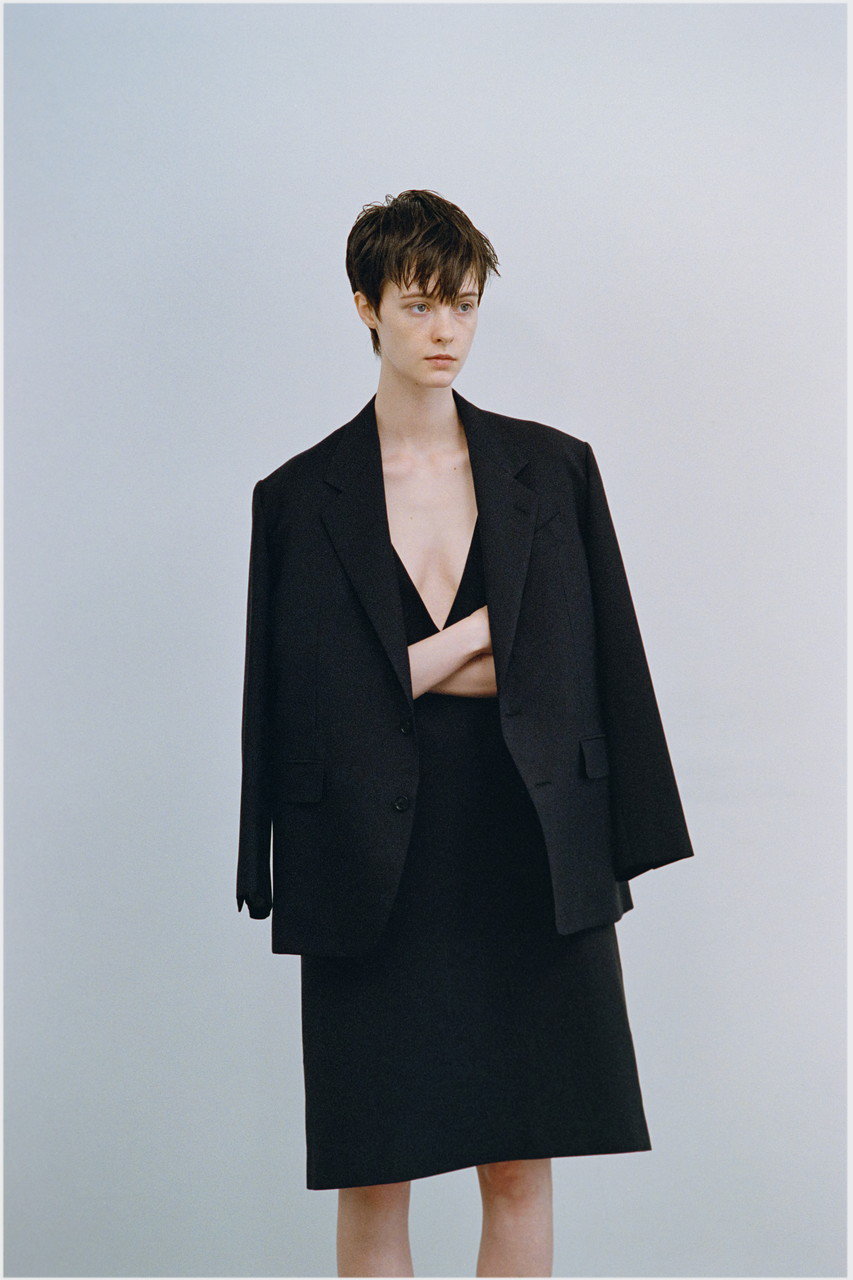 BOWTE(バウト)｜ウーステッド ドスキン ミドルドレス/ダークネイビー