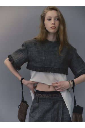 バウト/BOWTEのITALIAN FABRIC TWEED SHORT FRINGE BLOUSE