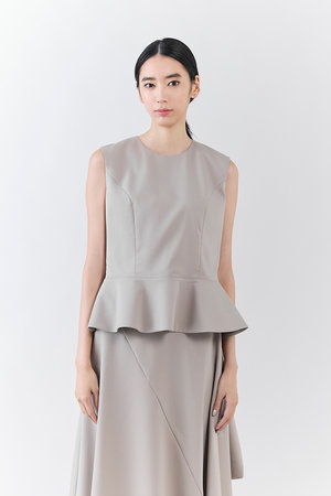 エステータ/estetaの【大きいサイズ】ライトダブルクロス バックリボン ペプラムトップス(110400/110401)