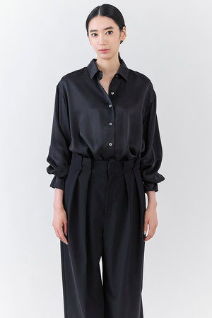 2023✨美品✨イエナラブークル 上質シルク100% シャツ　ブラウス　黒 2023✨美品✨イエナラブークル 上質シルク100% シャツ ブラウス
