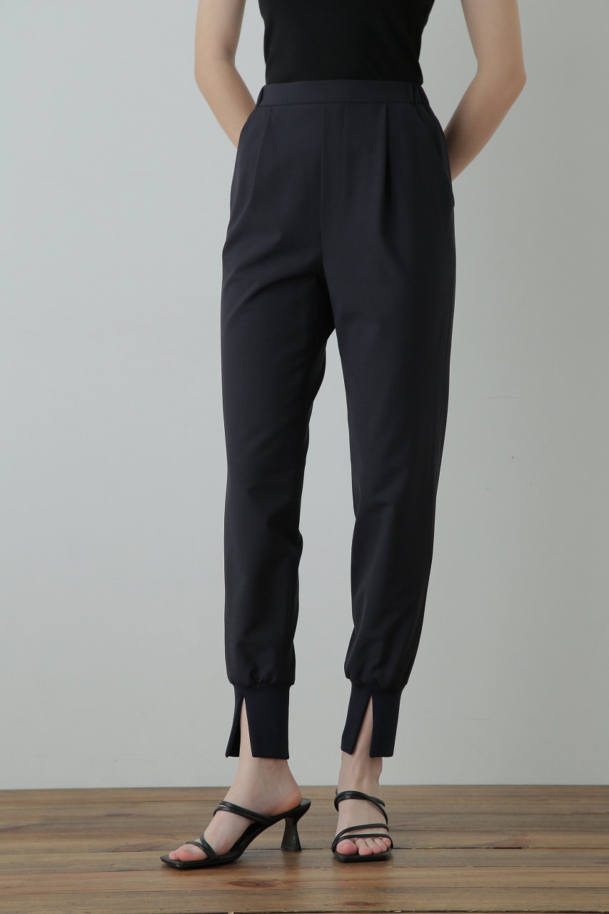 hueLe Museum 【STUMBLY】Narrow Jogger Pants (ネイビー, 38) ヒューエルミュージアム ELLE SHOP hueLe Museum 【STUMBLY】Narrow Jogger Pants (ネイビー, 38) ヒューエルミュージアム ELLE SHOP