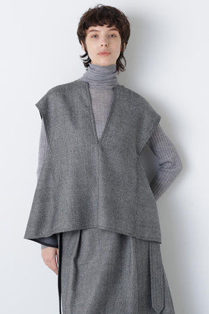 ヒューエルミュージアム/hueLe Museumの【STUMBLY】Back Peplum Gilet BL(110400/110401)