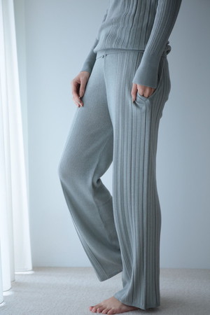 ネテネ/NETENE.のFIKAランダムリブニットパンツ(110600/110601)