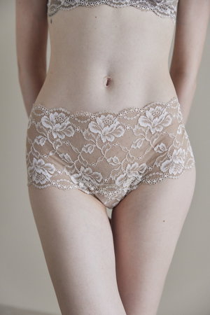 High-waist lace shorts