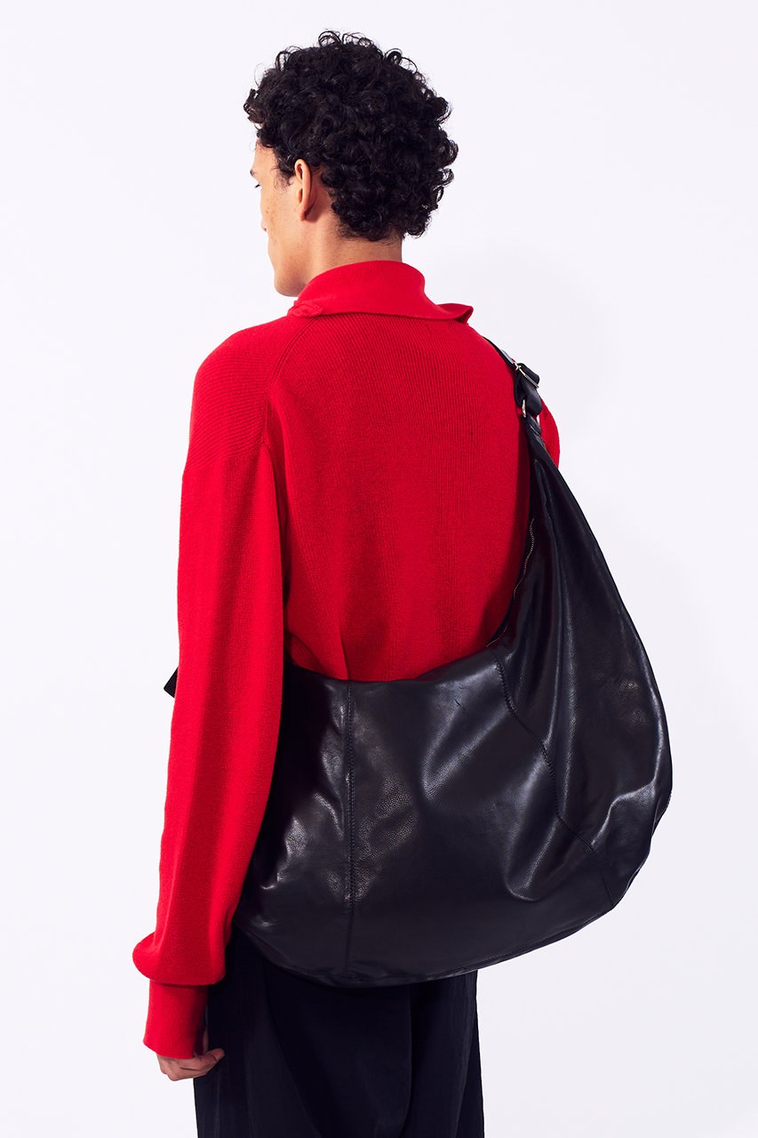 YOKE(ヨーク)｜カーフレザー サークル バッグ/ブラック の通販