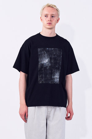 ヨーク/YOKEの【UNISEX】Abstract Hand ペイント Tシャツ(110100/110102)