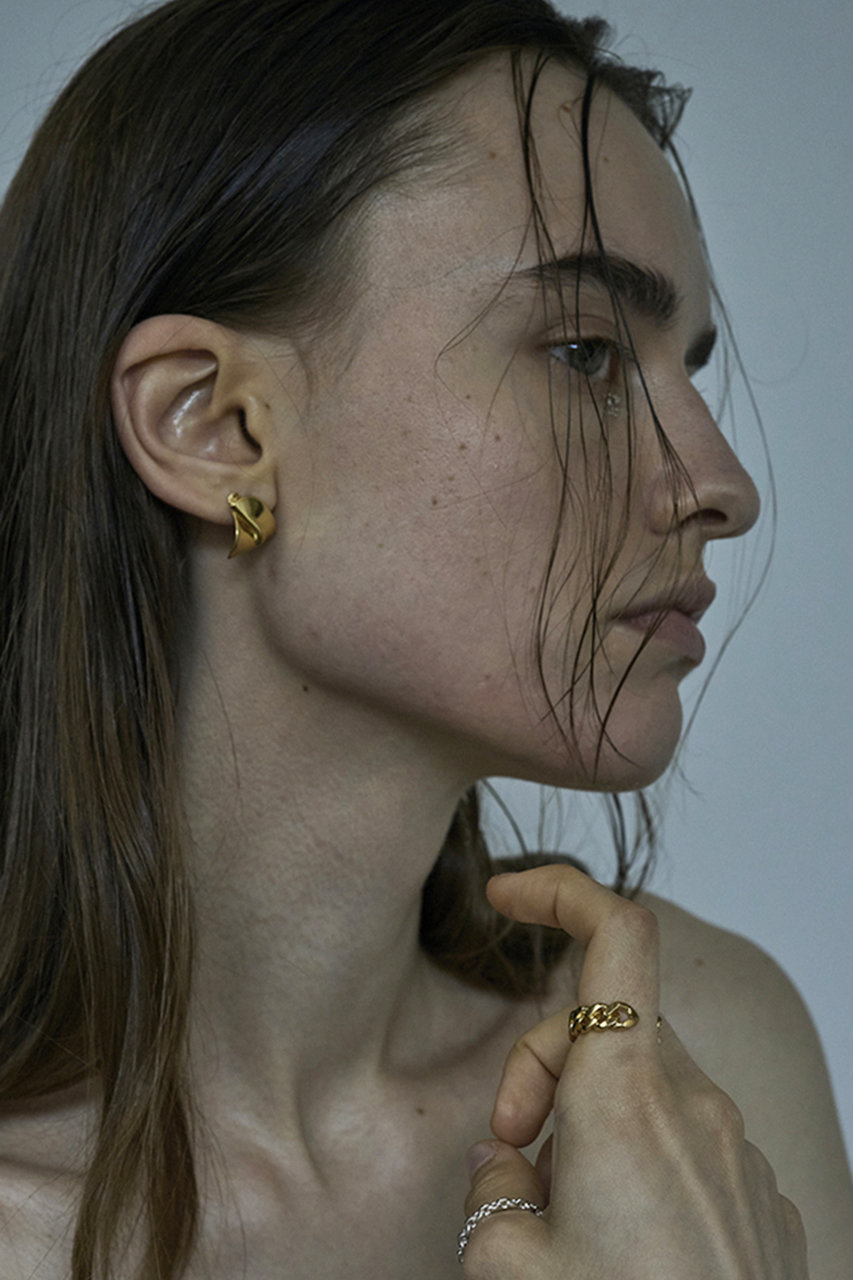 Lemme.(レム)｜Overlap ピアス/ゴールド の通販｜ELLESHOP