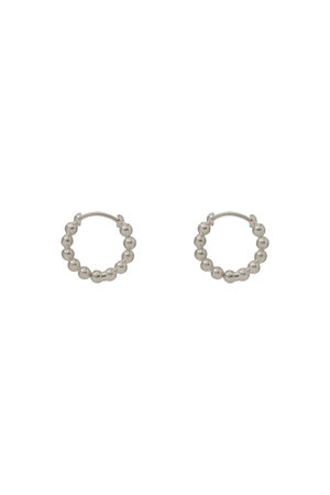 メゾンドパルス/MAISON D’PULSEのBall chain hoop ピアス(150100/150101)