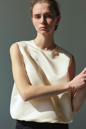 ジェイドット/j.のジャパンサテンタックブラウス(110400/110401)