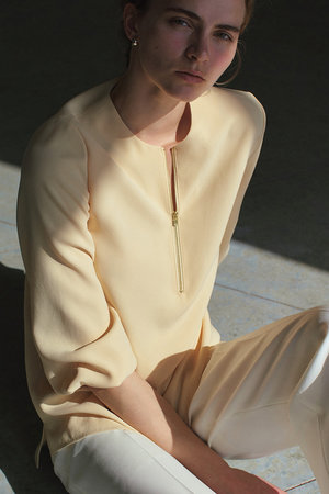 ジェイドット/j.のドレープWクロスキーネックブラウス(110400/110403)