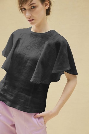 ジェイドット/j.の66番手オランダリネンフレア袖ブラウス(110400/110402)