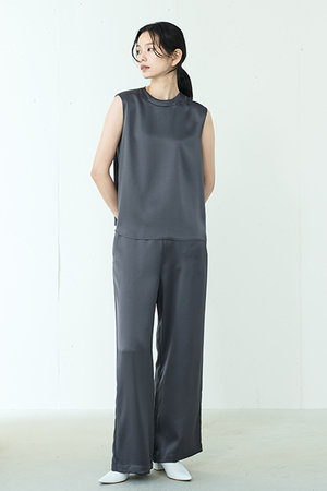 じじ♡ELLIE 【完売品】ジョーゼットノースリーブ【BLACK】 ジョーゼットノースリーブ【BLACK】 – ELLIE