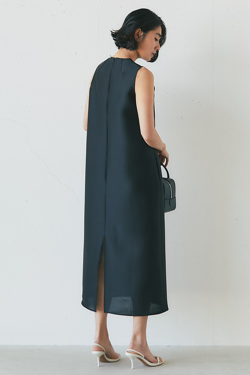 【完売品】今期新作　オフショルダー ブラック　Aライン ワンピース　−3kg見え j.(ジェイドット)｜オクタワンピース/ブラック の通販｜ELLESHOP